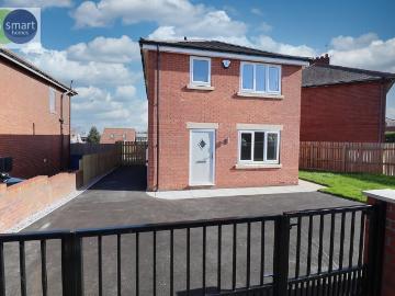 3 bedroom detached house to rent