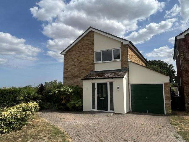 3 bedroom detached house to rent