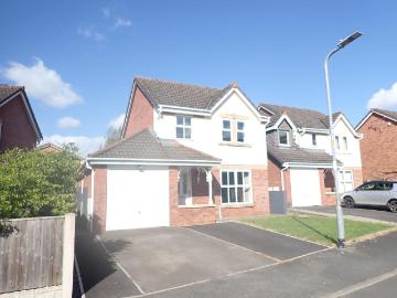 3 bedroom detached house to rent