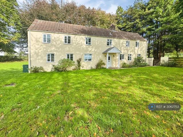 3 bedroom detached house to rent