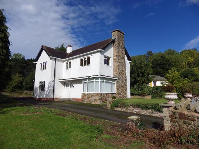 3 bedroom detached house to rent