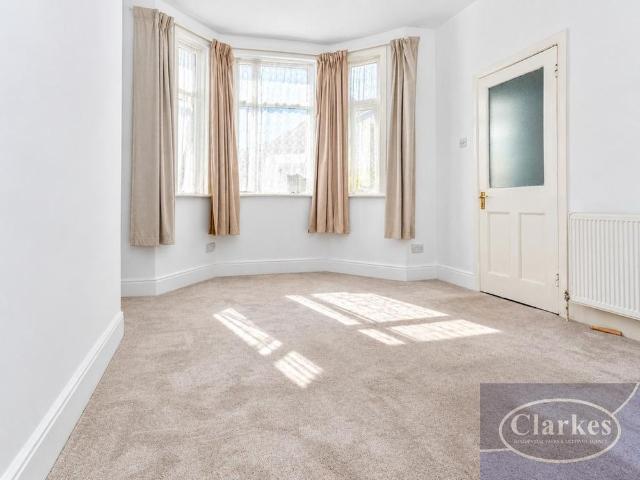 3 bedroom detached house to rent
