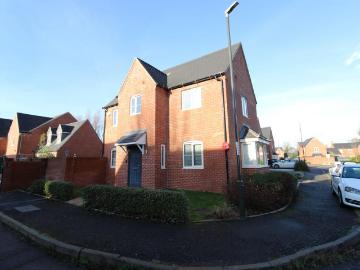 3 bedroom detached house to rent