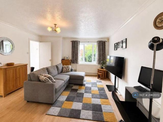 3 bedroom detached house to rent