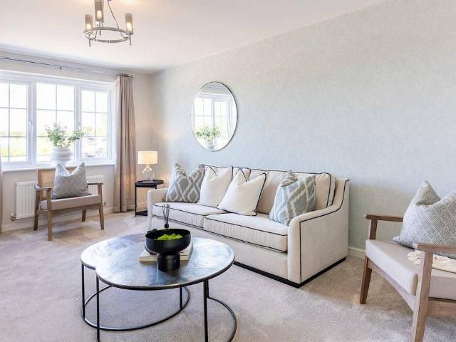 3 bedroom detached house to rent
