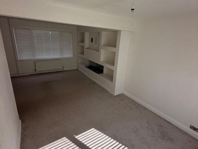 3 bedroom detached house to rent