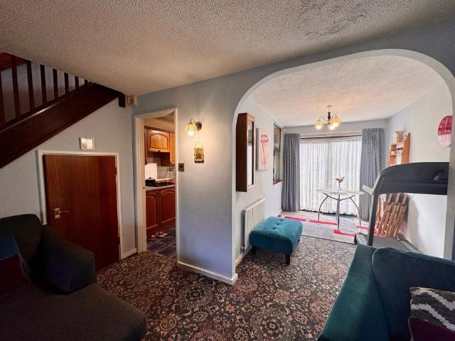 3 bedroom detached house to rent