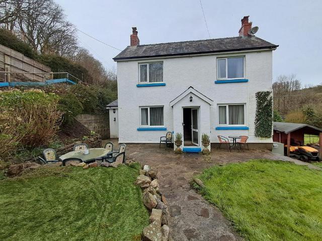 3 bedroom detached house to rent