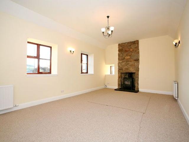 3 bedroom detached house to rent