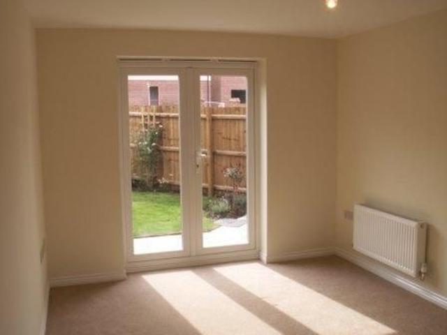 3 bedroom detached house to rent