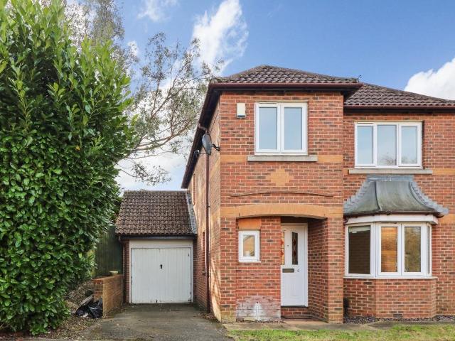 3 bedroom detached house to rent