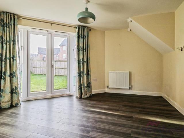3 bedroom detached house to rent