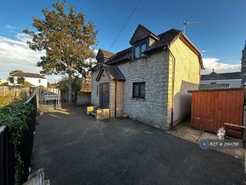 3 bedroom detached house to rent