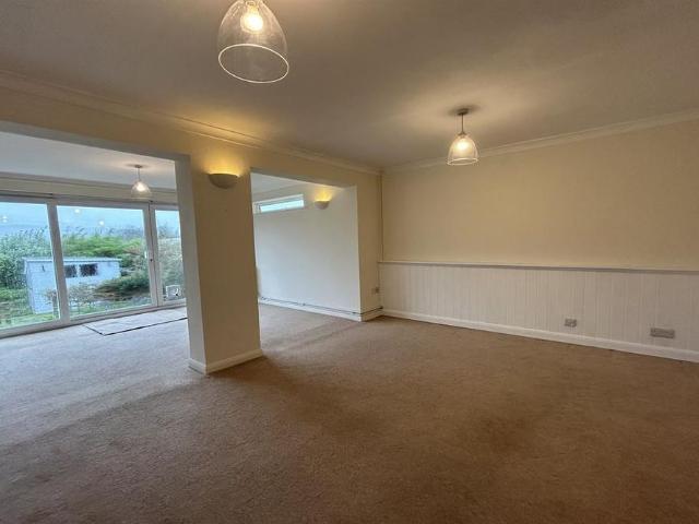 3 bedroom detached house to rent