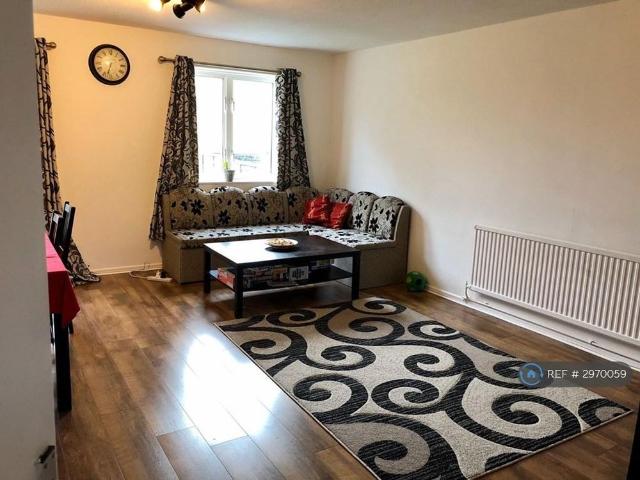 3 bedroom detached house to rent
