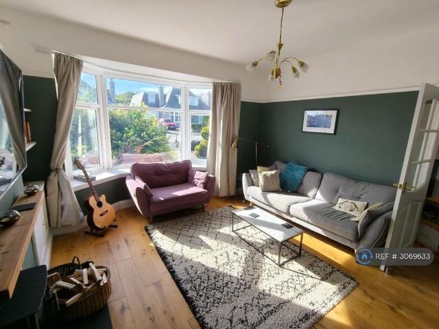 3 bedroom detached house to rent