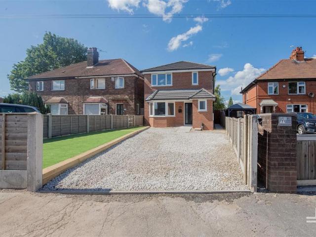 3 bedroom detached house to rent