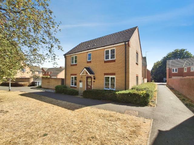 3 bedroom detached house to rent