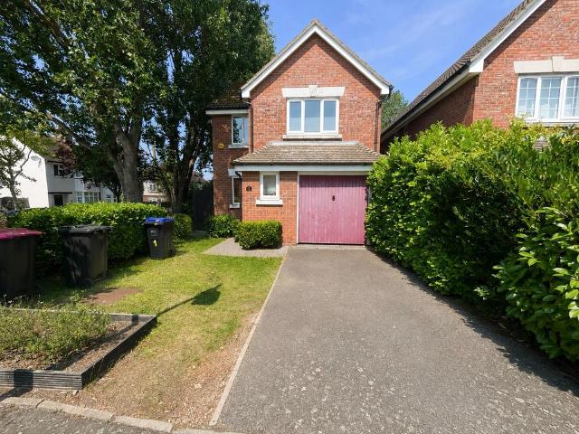3 bedroom detached house to rent
