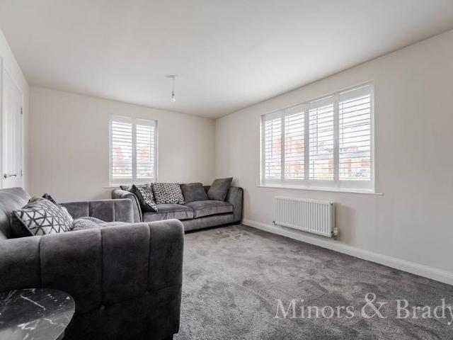 3 bedroom detached house to rent
