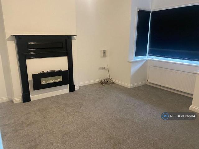 3 bedroom detached house to rent