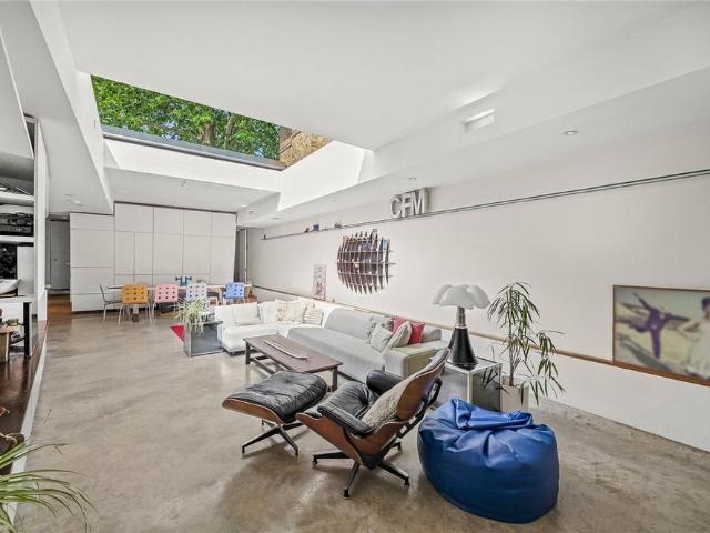 3 bedroom detached house to rent