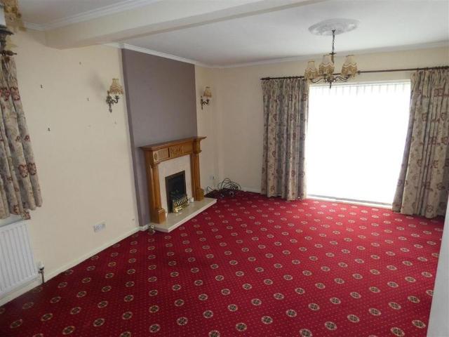 3 bedroom detached house to rent