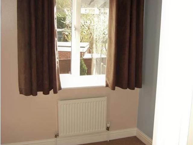 3 bedroom detached house to rent