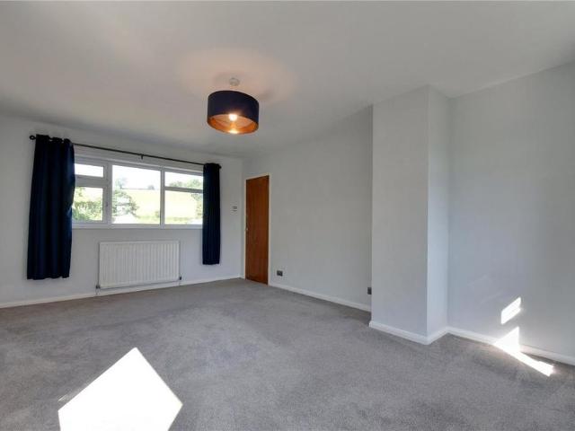 3 bedroom detached house to rent
