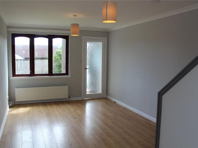 3 bedroom detached house to rent