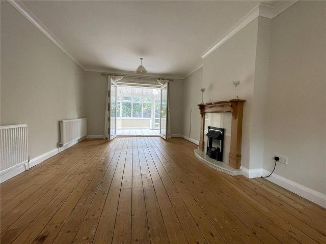 3 bedroom detached house to rent