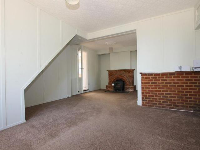 3 bedroom detached house to rent