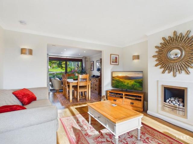 3 bedroom detached house to rent