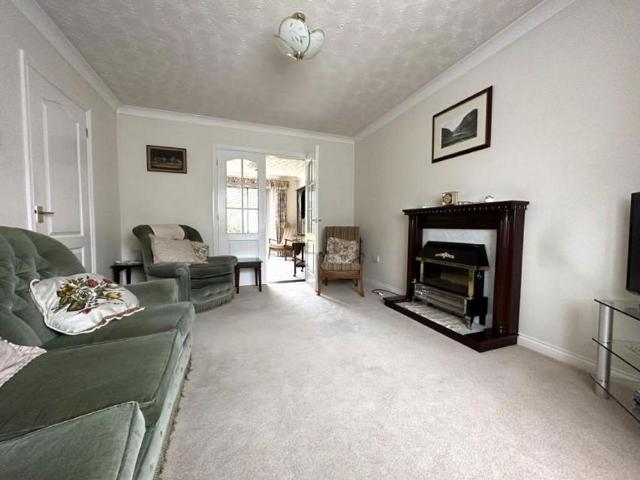 3 bedroom detached house to rent