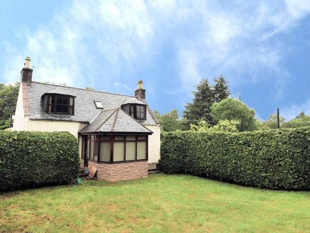 3 bedroom detached house to rent