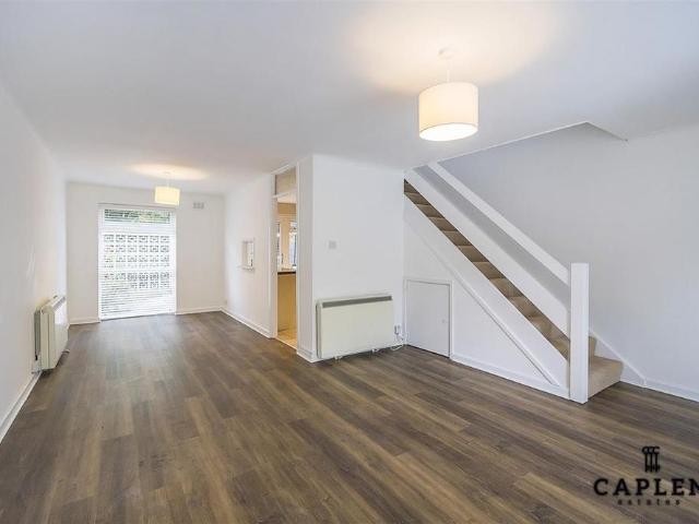 3 bedroom detached house to rent