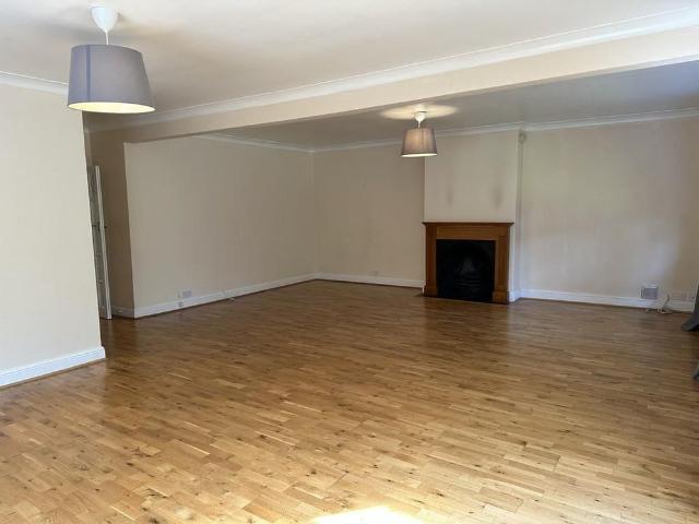 3 bedroom detached house to rent