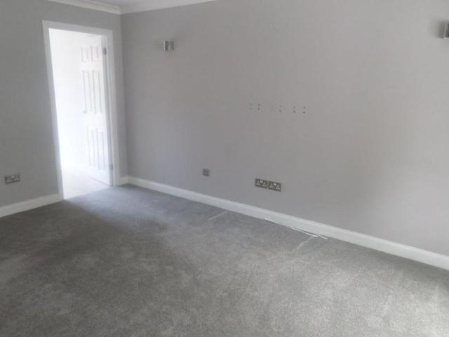 3 bedroom detached house to rent
