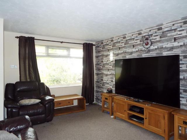 3 bedroom detached house to rent