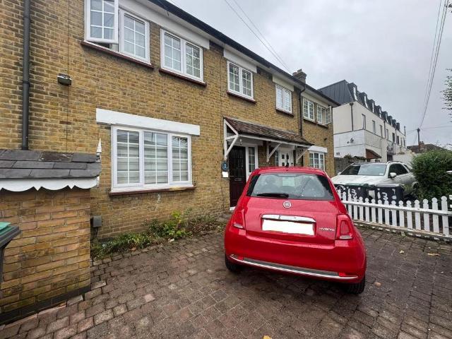 3 bedroom detached house to rent