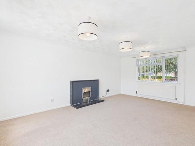 3 bedroom detached house to rent