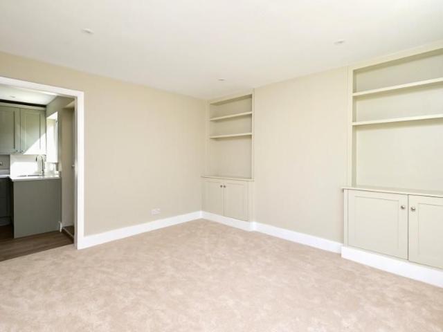 3 bedroom detached house to rent