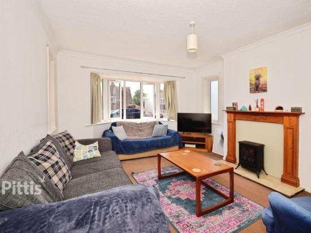 3 bedroom detached house to rent