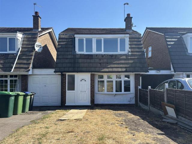 3 bedroom detached house to rent