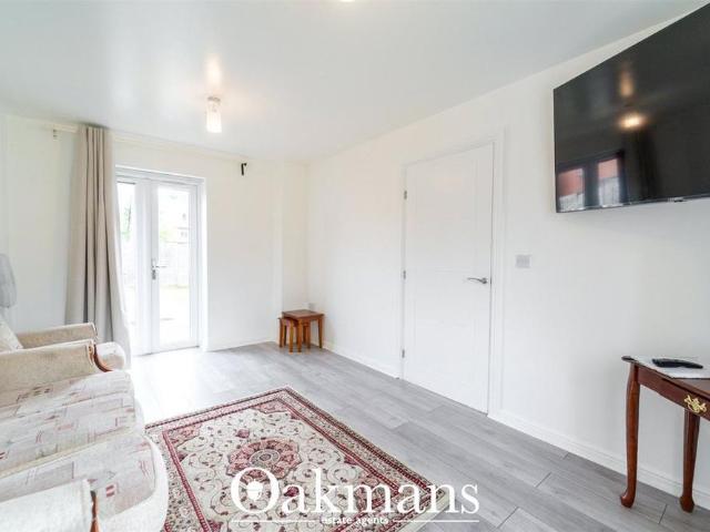 3 bedroom detached house to rent