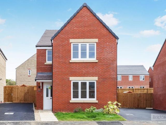 3 bedroom detached house to rent