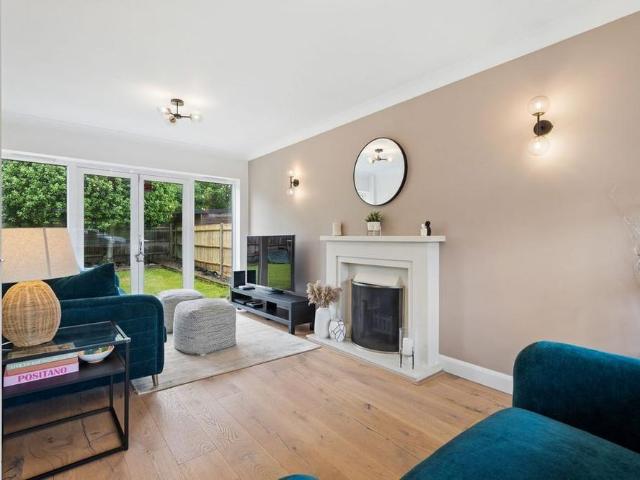 3 bedroom detached house to rent