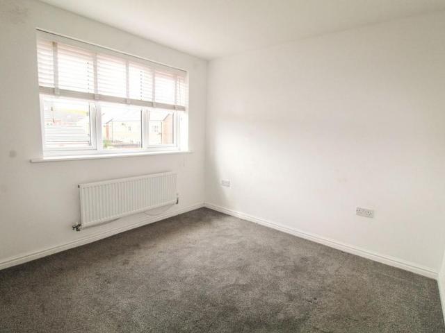 3 bedroom detached house to rent