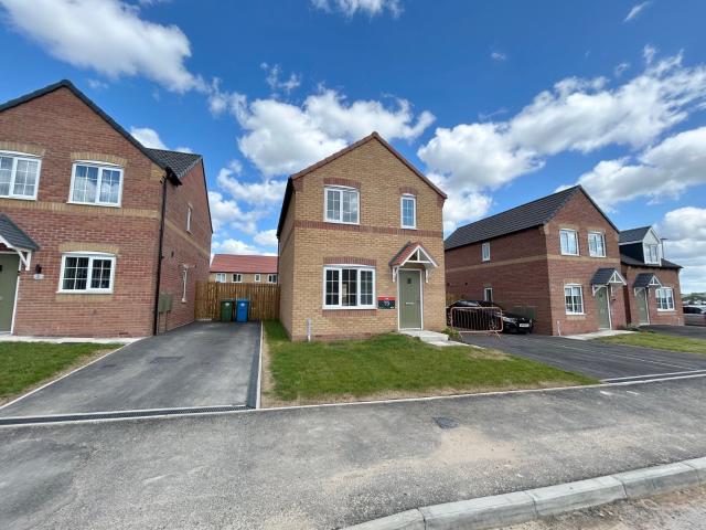 3 bedroom detached house to rent