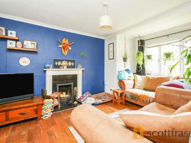3 bedroom detached house to rent